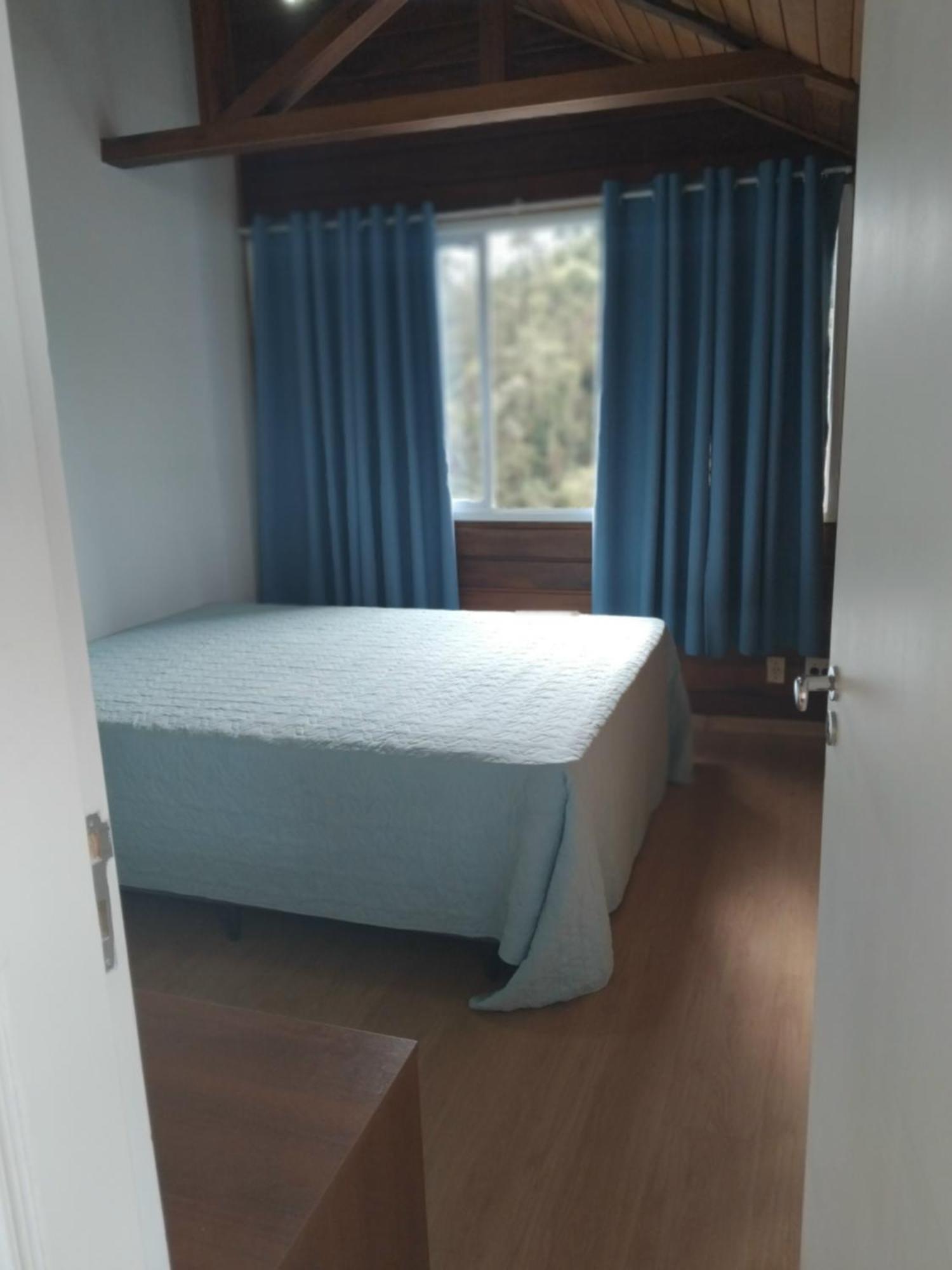 Apartamento Acochegante Duplex Centro Do Capivari Campos do Jordão